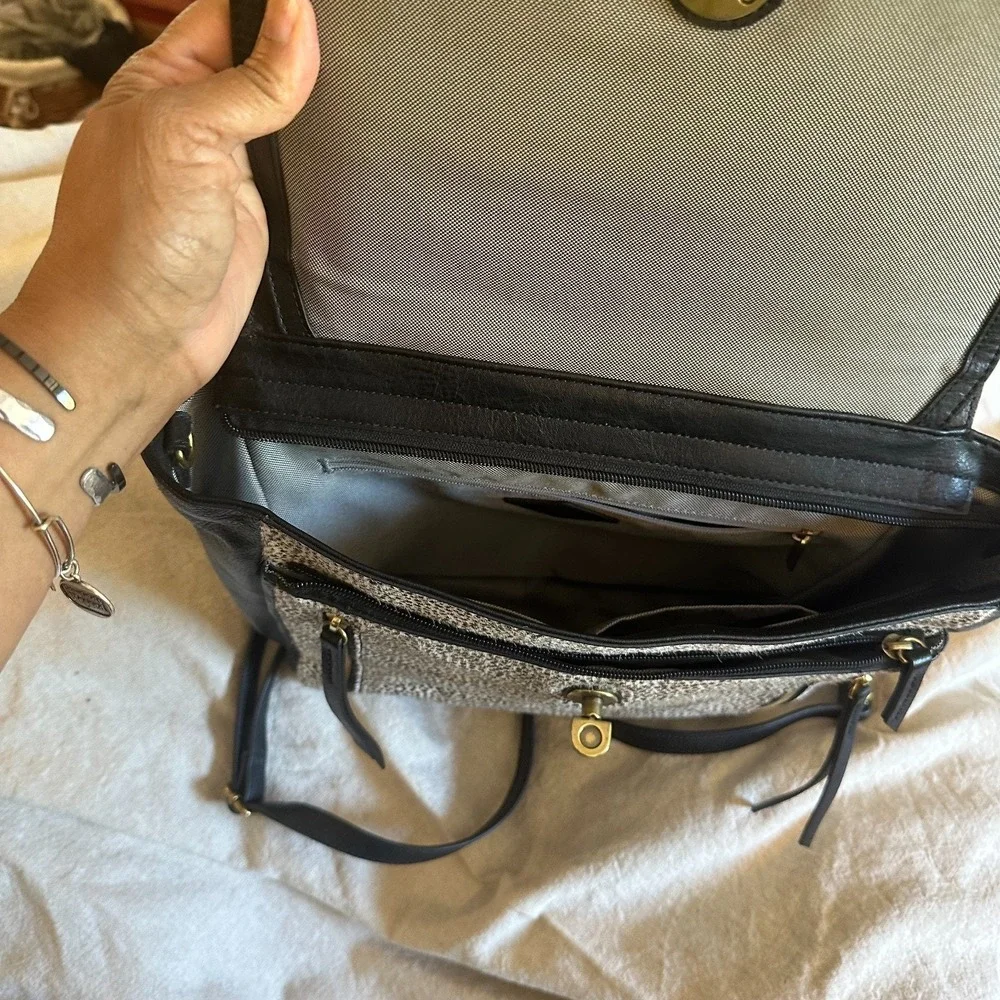 Fossil Amelia White Cheetah Black Leather Convertible Backpack Bag ZB7856504